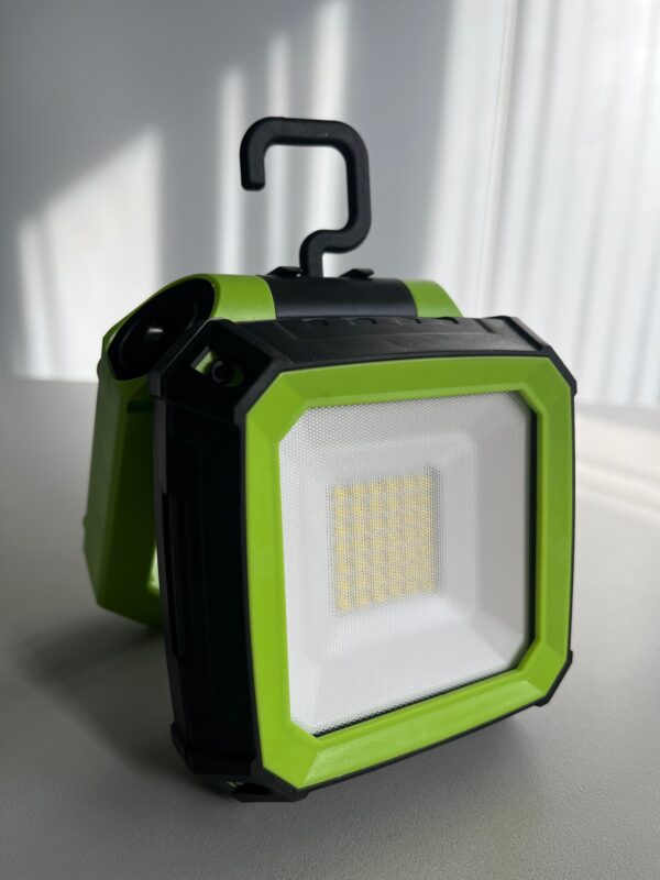 Lampe de travail rechargeable LUCECO – Image 3