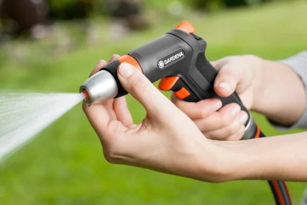 Pistolet de nettoyage pour blisters Gardena – Image 2